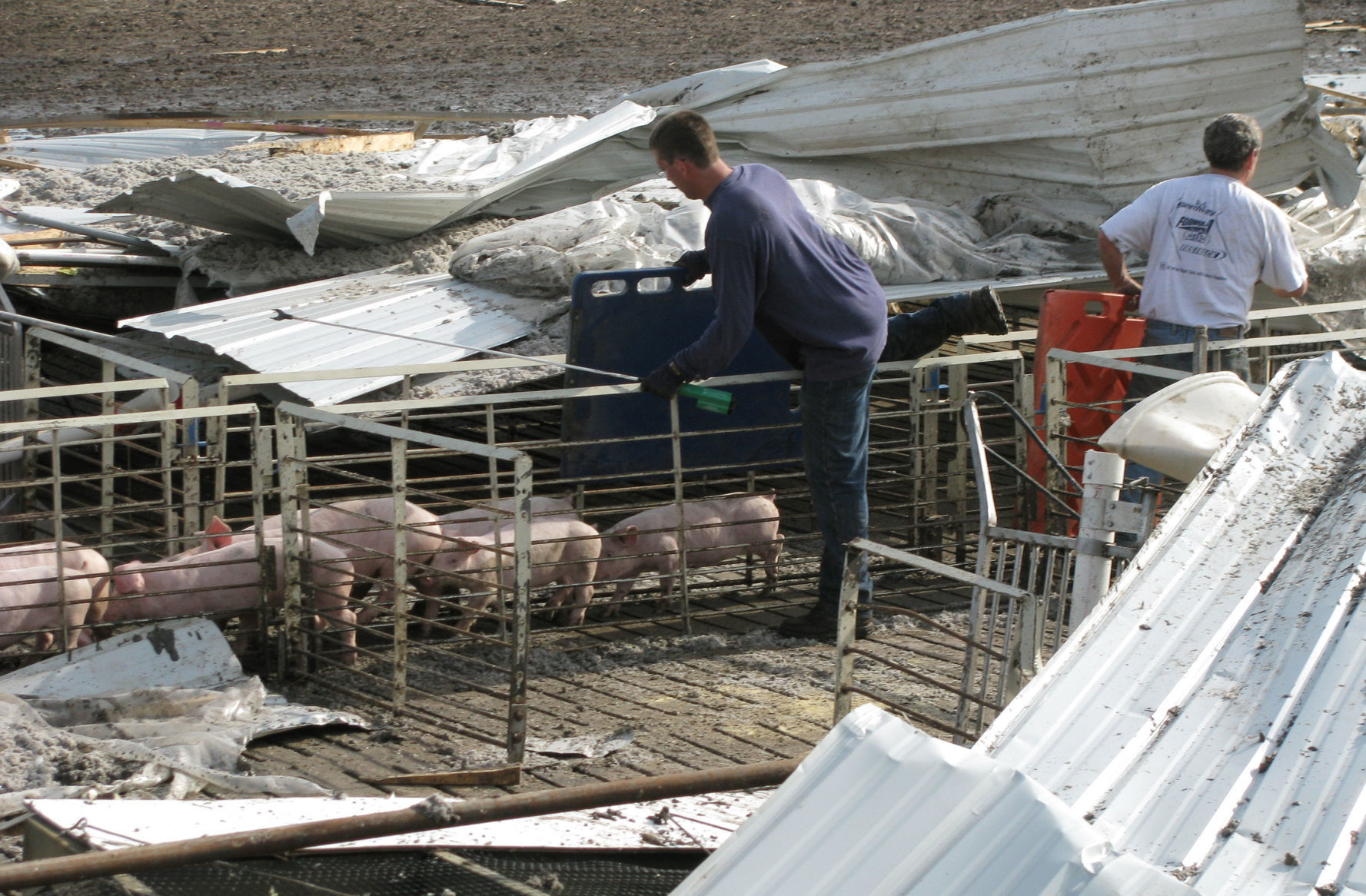 052608jn-dunkerton-3